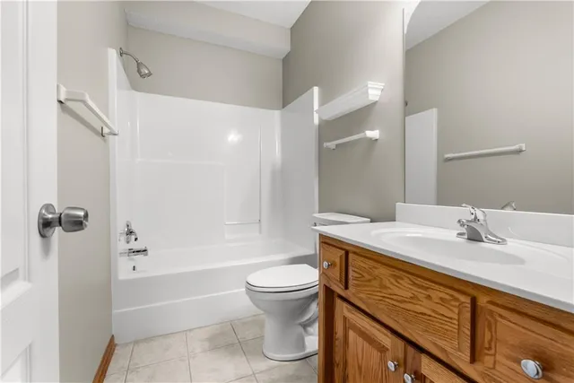 $400,000 | 2413 Northeast Old Paint Road, Lee's Summit, MO 64086