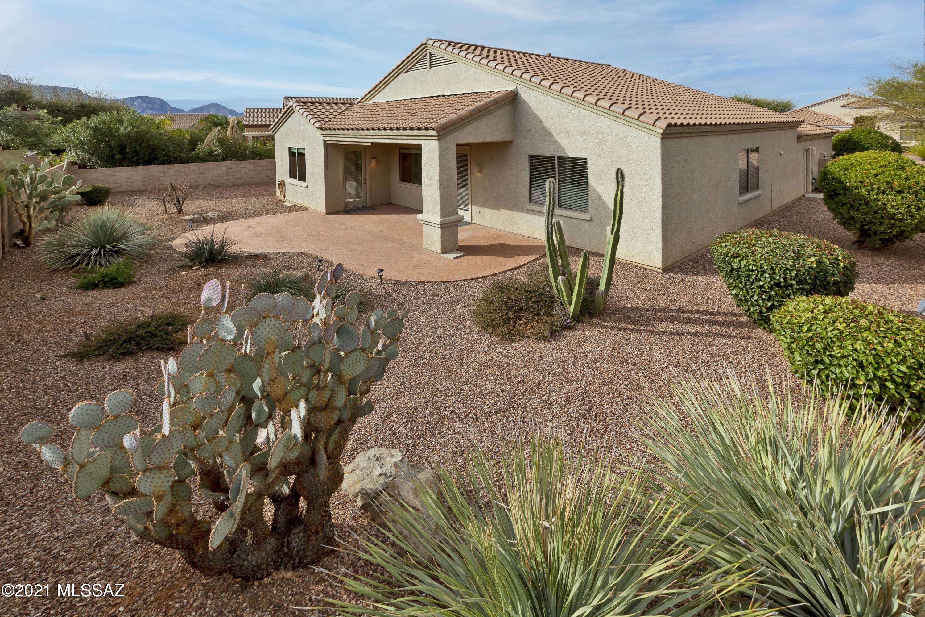 15098 North Pelham Road Tucson, AZ 85739 - Photo 2 of 37