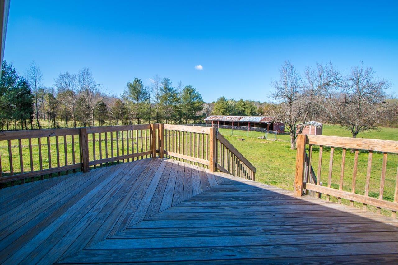 1188 North Beaumont Road Ringgold, GA 30736 - Photo 3 of 32 1188 N Beaumont-9