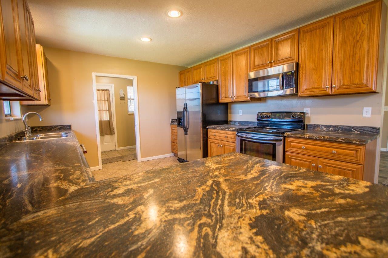 1188 North Beaumont Road Ringgold, GA 30736 - Photo 8 of 32 1188 N Beaumont-5