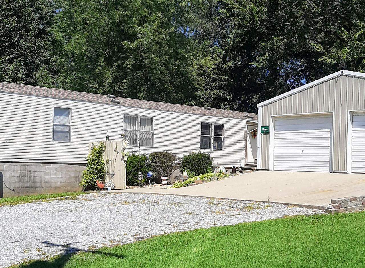 405 Ridgway Road Eldorado, IL 62930 - Photo 2 of 43 Gallery Image 2