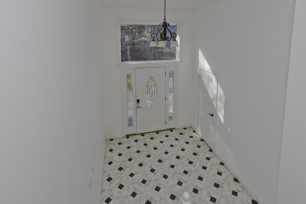 44 Connolly Road Billerica, MA 01821 - Photo 4 of 39