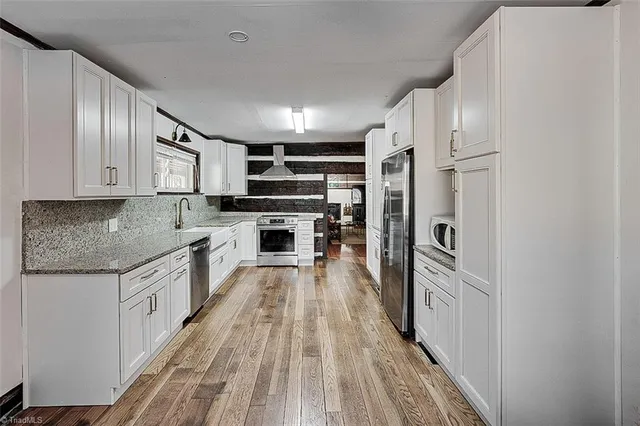 $638,000 | 179 Stone Country Lane, Asheboro, NC 27205