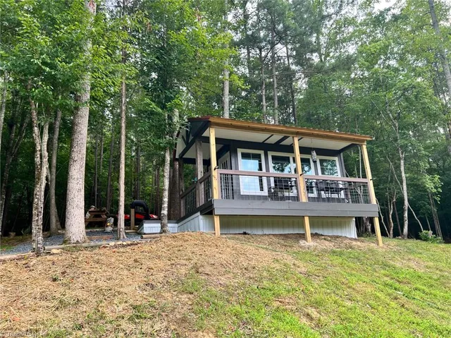 $638,000 | 179 Stone Country Lane, Asheboro, NC 27205