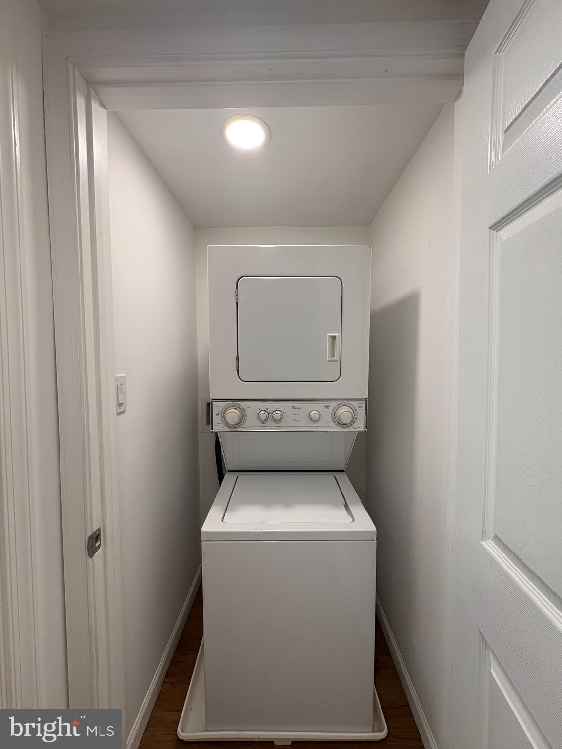 2626 North Jessup Street Philadelphia, PA 19133 - Photo 10 of 12 a utility room with dryer and washer