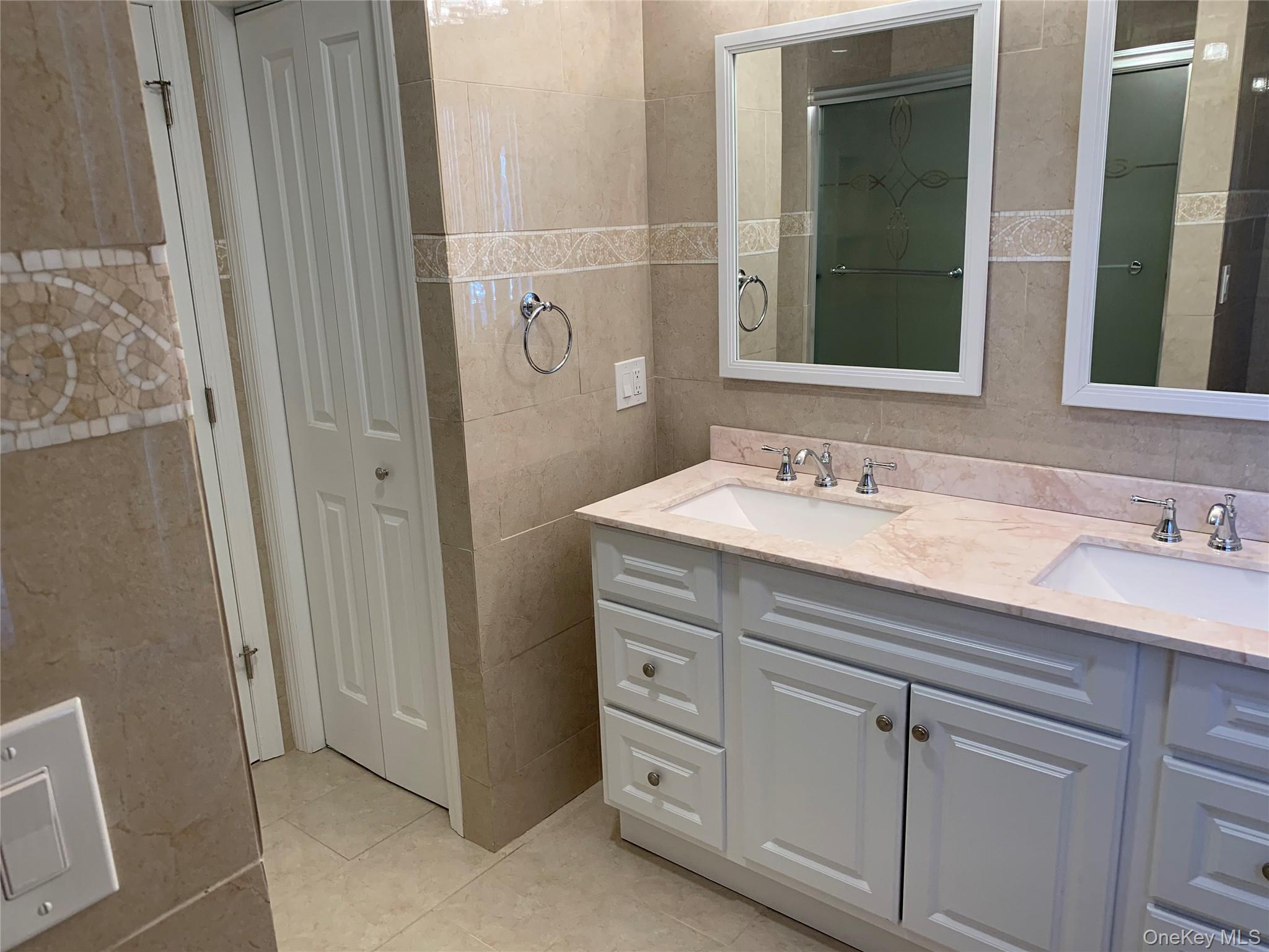 97 Gainsborg Avenue East, Unit RIGHT SIDE West Harrison, NY 10604 - Photo 20 of 39