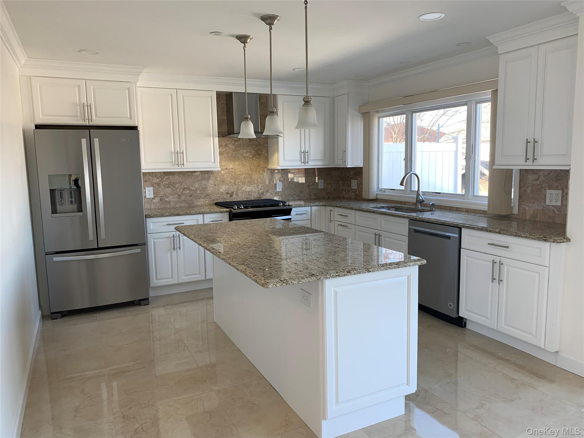 97 Gainsborg Avenue East, Unit RIGHT SIDE West Harrison, NY 10604 - Photo 4 of 39