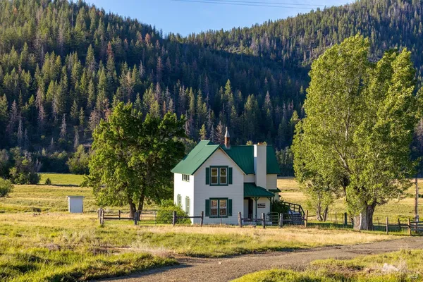 $16,900,000 | 6728 Gazelle Callahan Road, Callahan, CA 96014