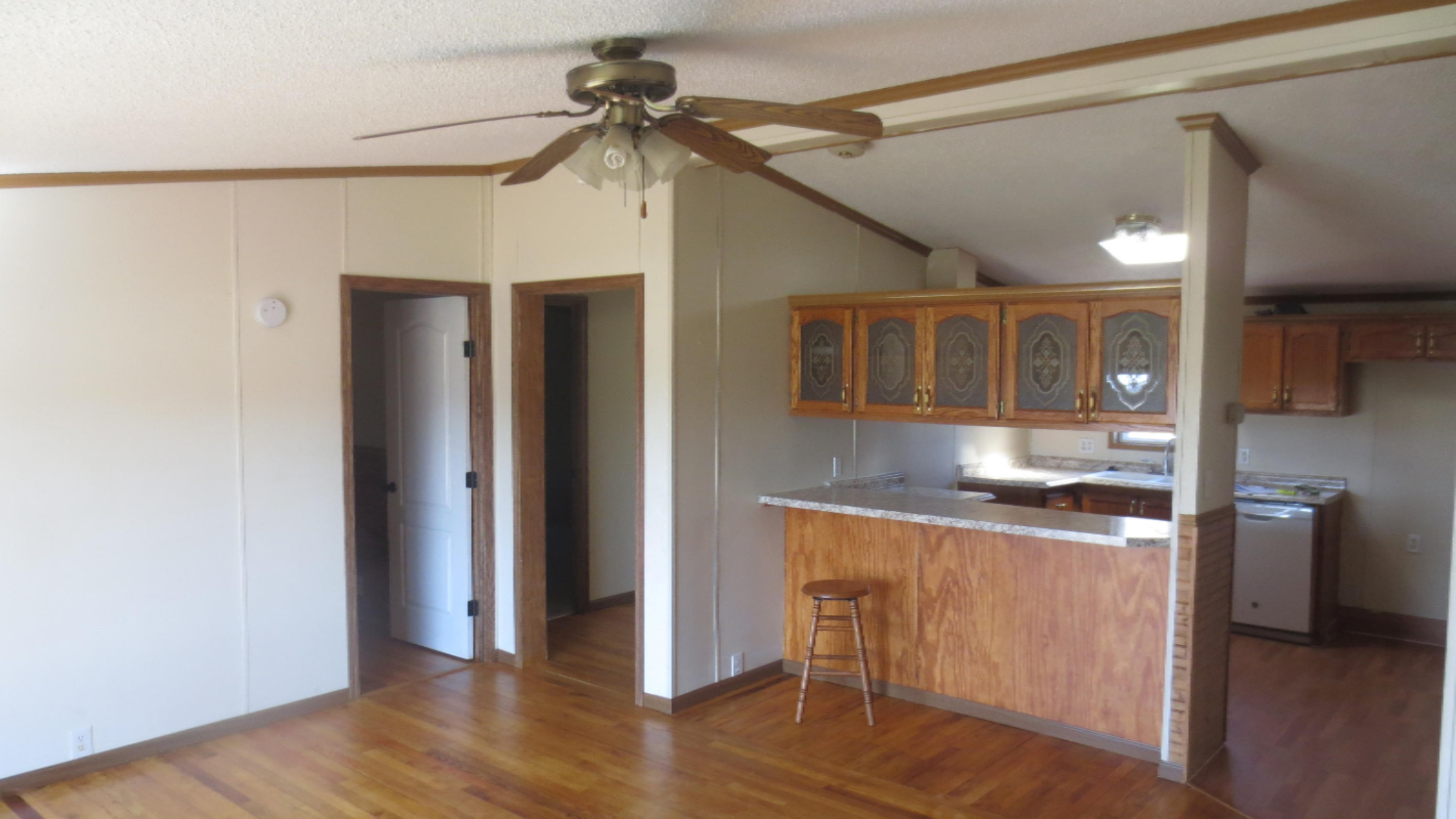977 Dean Road Quincy, MI 49082 - Photo 8 of 31 IMG_2862