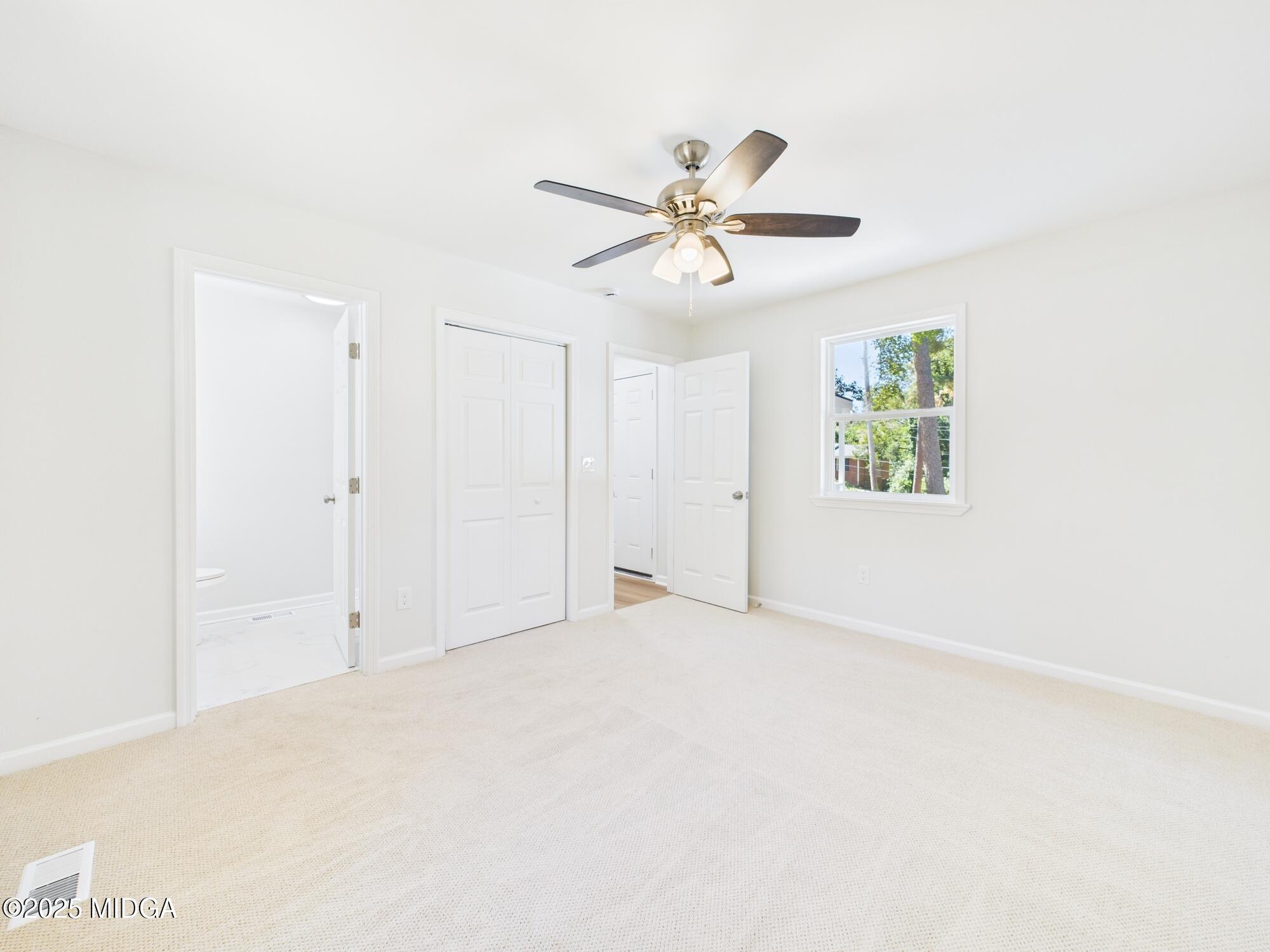2471 Old Holton Road Macon, GA 31204 - Photo 25 of 34 a view of an empty room