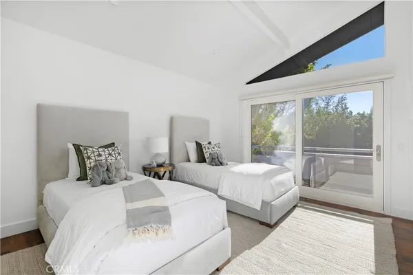 $18,500 | 9625 Oak Pass Road, Beverly Hills, CA 90210