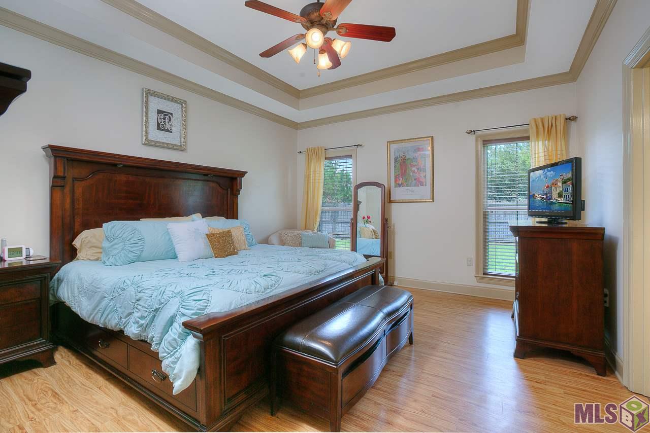 10209 Springtree Avenue Baton Rouge, LA 70810 - Photo 11 of 22 Gallery Image 11