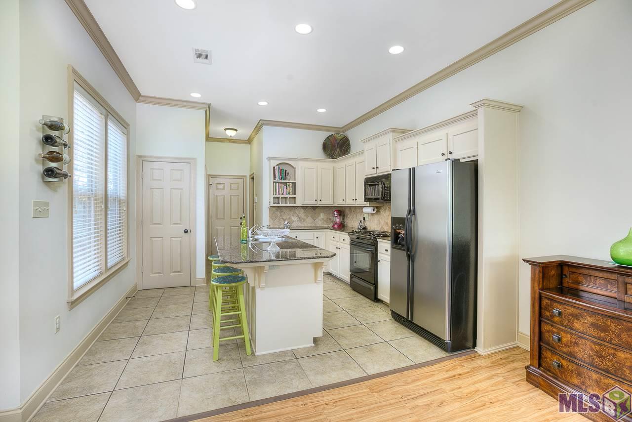 10209 Springtree Avenue Baton Rouge, LA 70810 - Photo 6 of 22 Gallery Image 6