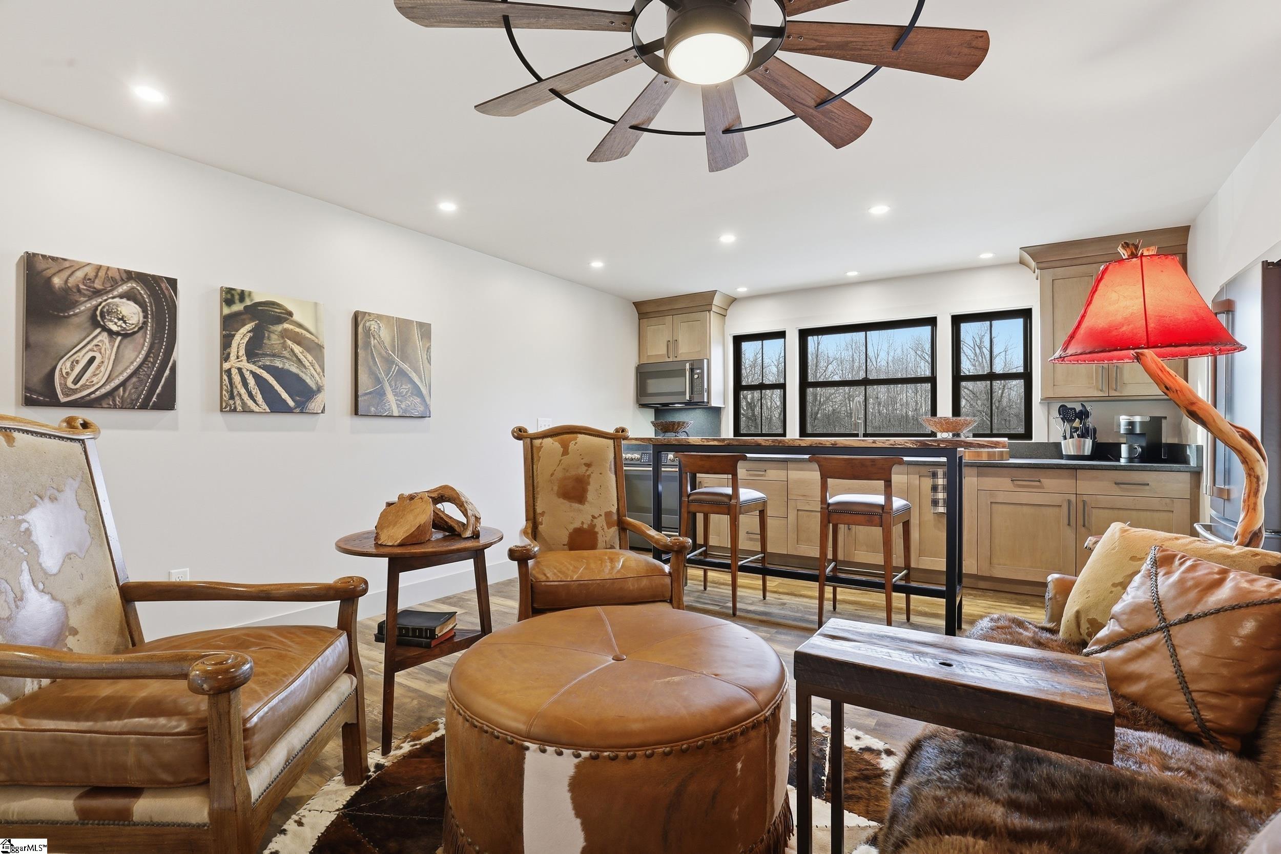 3474 Highway 414 Landrum, SC 29356 - Photo 15 of 34