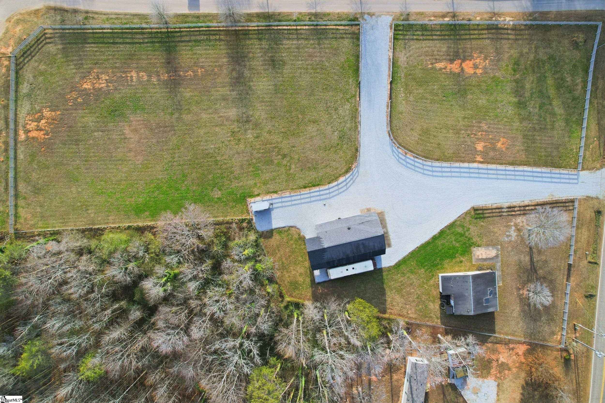 3474 Highway 414 Landrum, SC 29356 - Photo 24 of 34