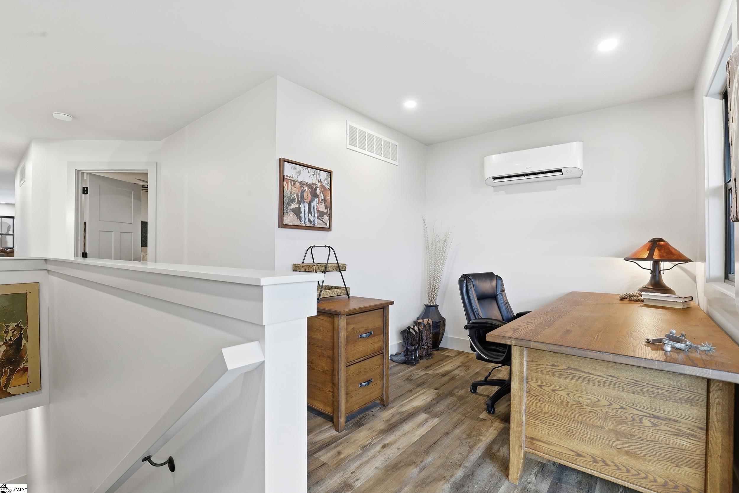 3474 Highway 414 Landrum, SC 29356 - Photo 7 of 34