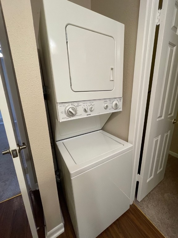 715 West 22 1/2 Street, Unit 201 Austin, TX 78705 - Photo 14 of 15 a utility room with dryer and washer