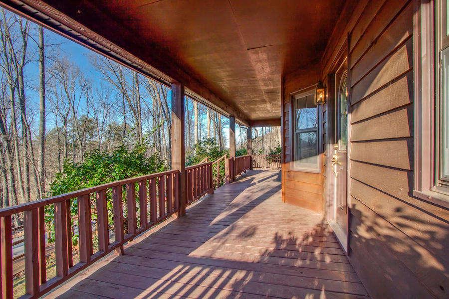 205 Old Calloway Road Kingston, TN 37763 - Photo 3 of 39 03_OldCallowayRoad_205_FrontPorch02