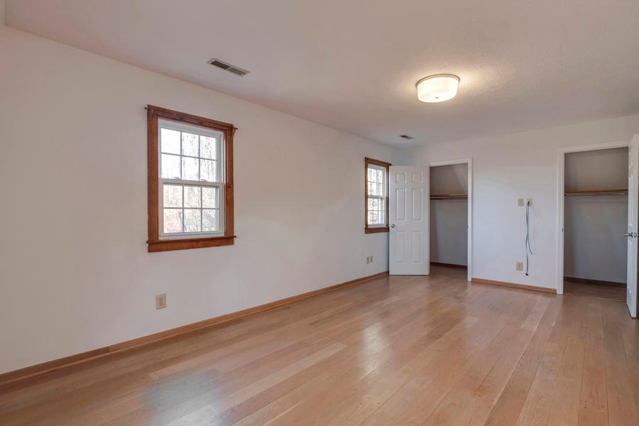 205 Old Calloway Road Kingston, TN 37763 - Photo 22 of 39 22_OldCallowayRoad_205_MasterBedroom01