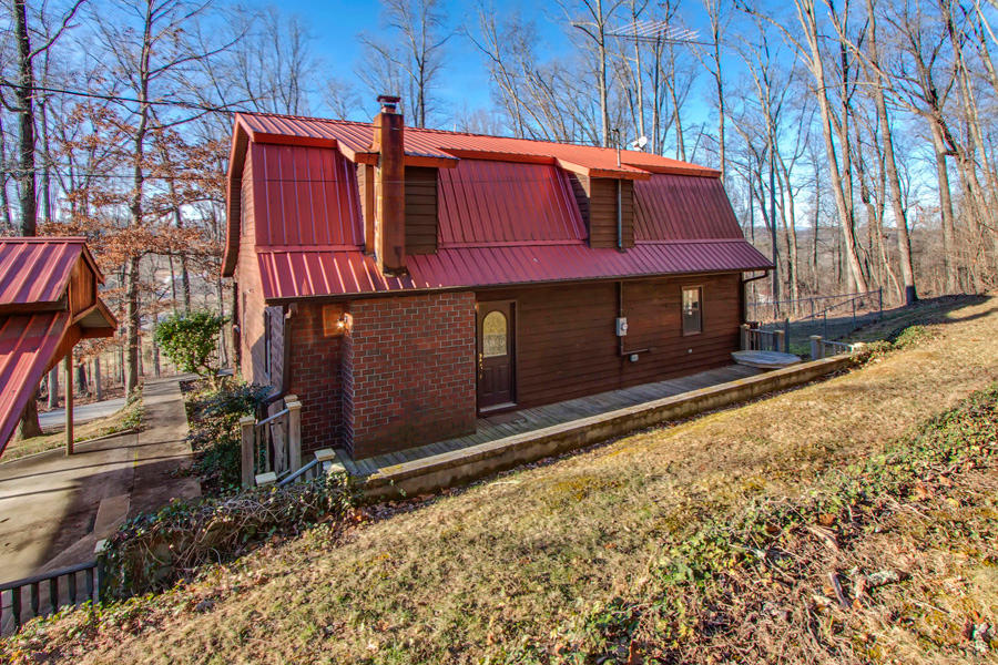 205 Old Calloway Road Kingston, TN 37763 - Photo 34 of 39 34_OldCallowayRoad_205_Back