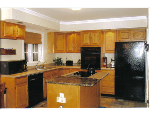 2302 Old Turnpike Road Oakham, MA 01068 - Photo 5 of 16 Gallery Image 5