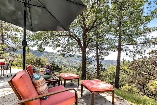 $865,000 | 21395 Highway 243, Idyllwild, CA 92549