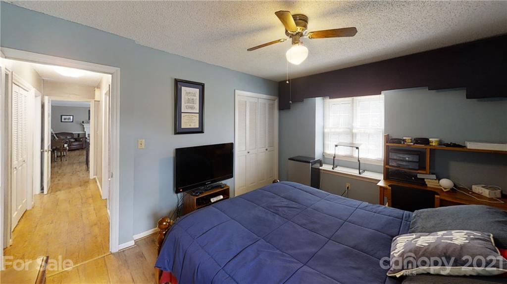 3609 Falling Creek Road Hickory, NC 28601 - Photo 14 of 34 Gallery Image 14