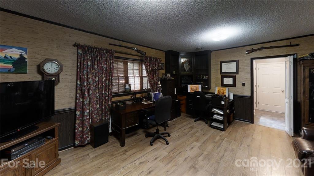 3609 Falling Creek Road Hickory, NC 28601 - Photo 22 of 34 Gallery Image 22
