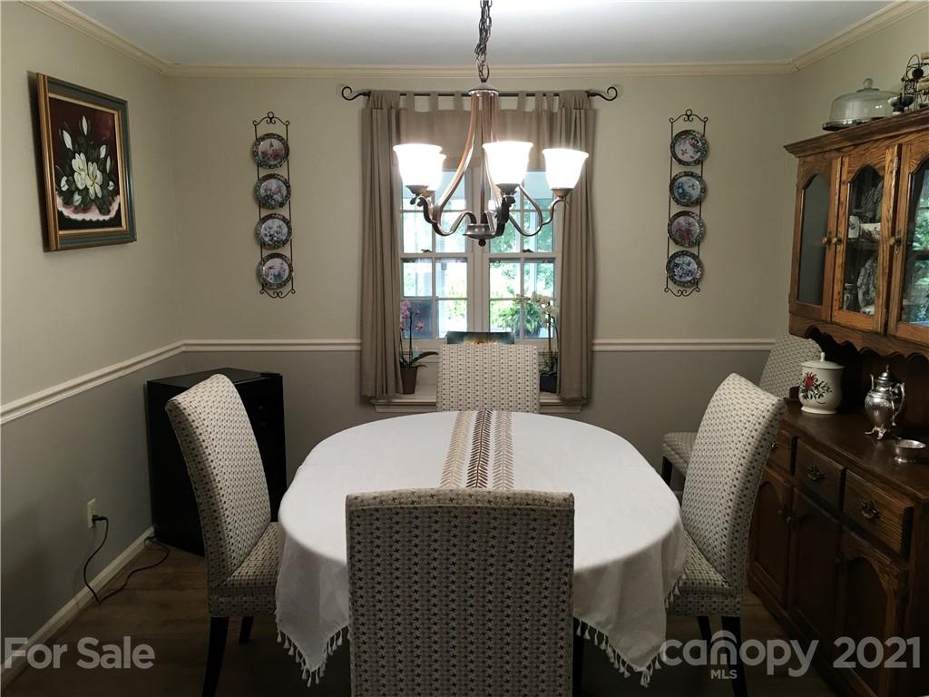 3609 Falling Creek Road Hickory, NC 28601 - Photo 6 of 34 Gallery Image 6