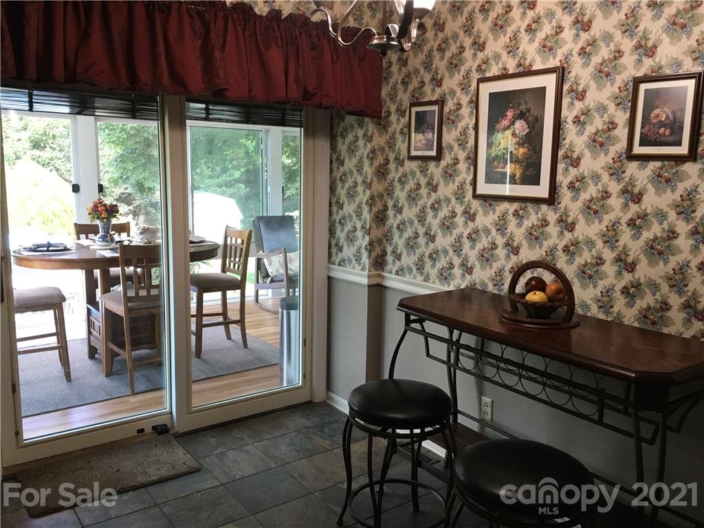 3609 Falling Creek Road Hickory, NC 28601 - Photo 9 of 34 Gallery Image 9