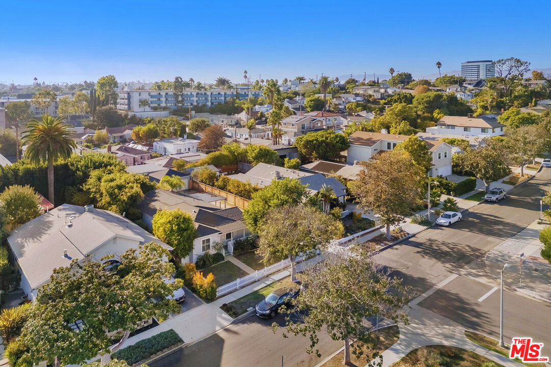3701 Tilden Avenue Los Angeles, CA 90034 - Photo 26 of 29 a view of a city