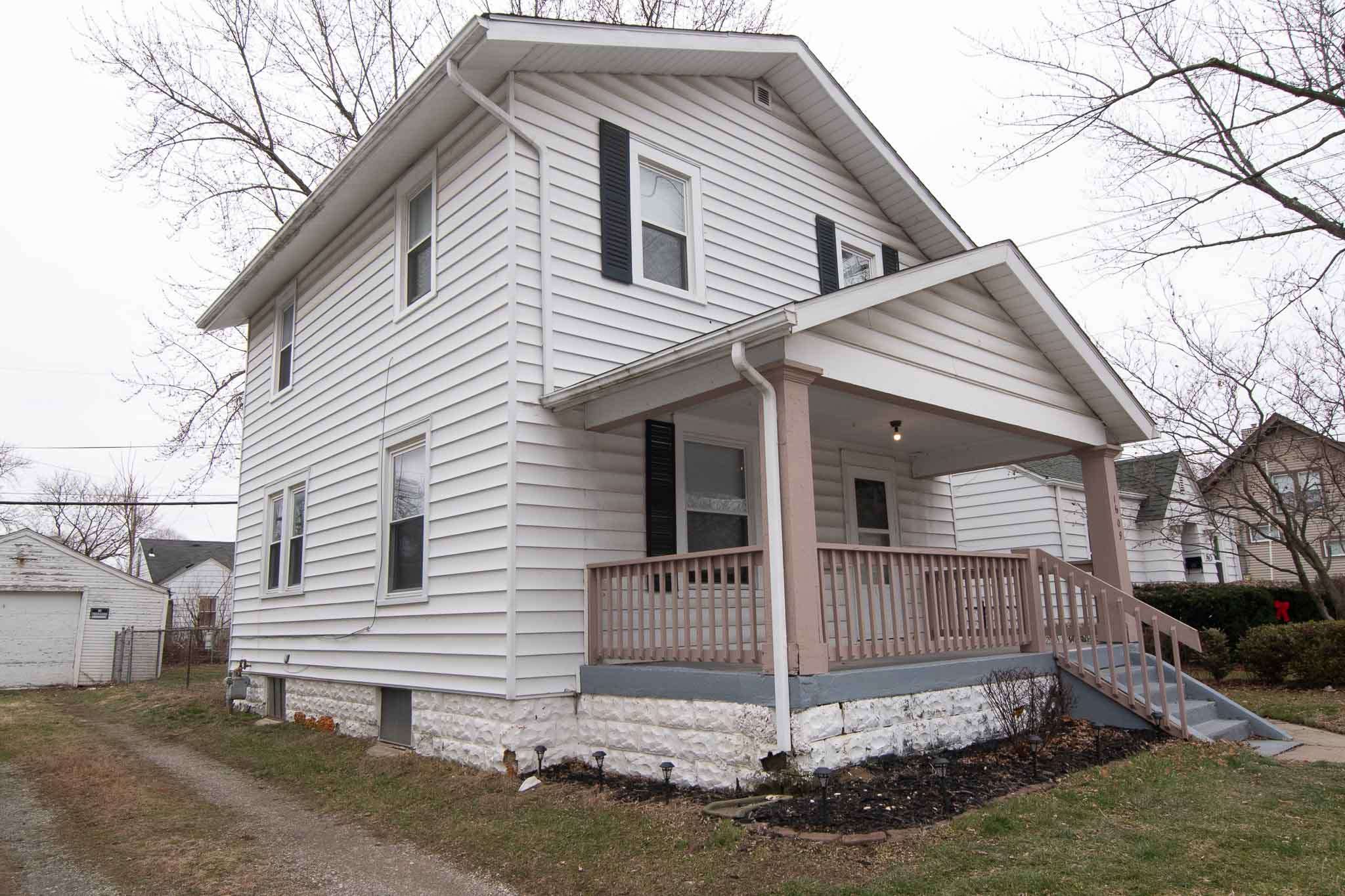 1609 Tecumseh Street Fort Wayne, IN 46805 - Photo 4 of 19
