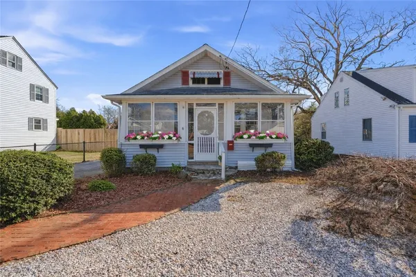 $399,000 | 68 Packard Avenue, Warwick, RI 02886