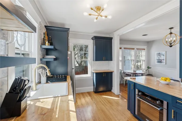 $399,000 | 68 Packard Avenue, Warwick, RI 02886
