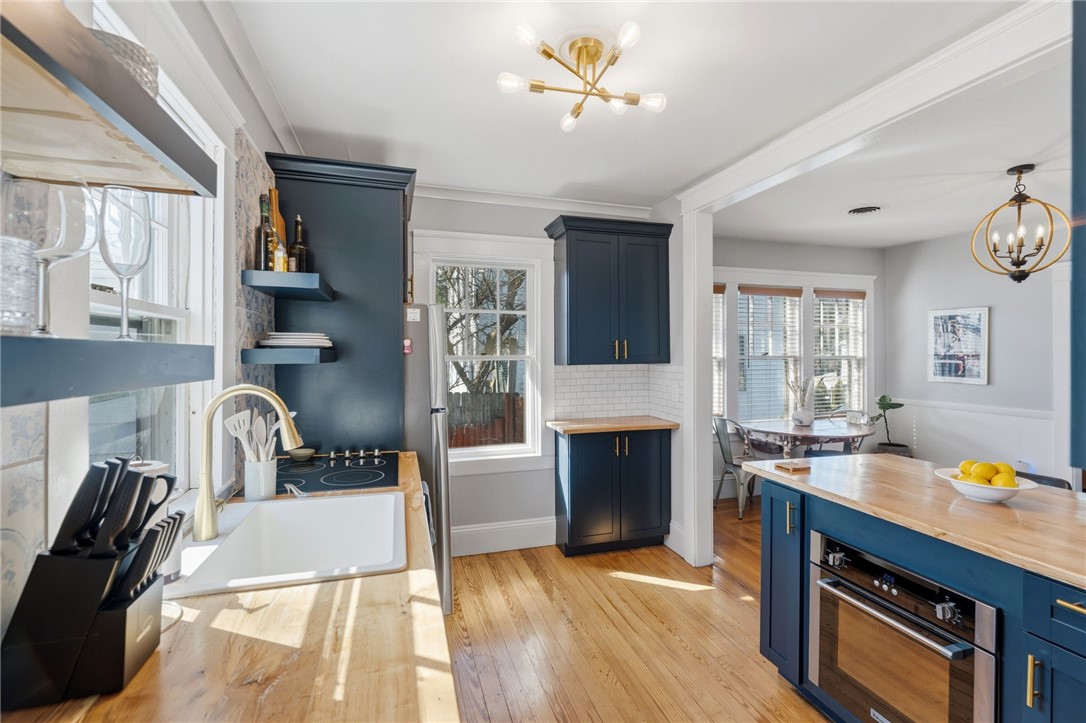 68 Packard Avenue Warwick, RI 02886 - Photo 16 of 44