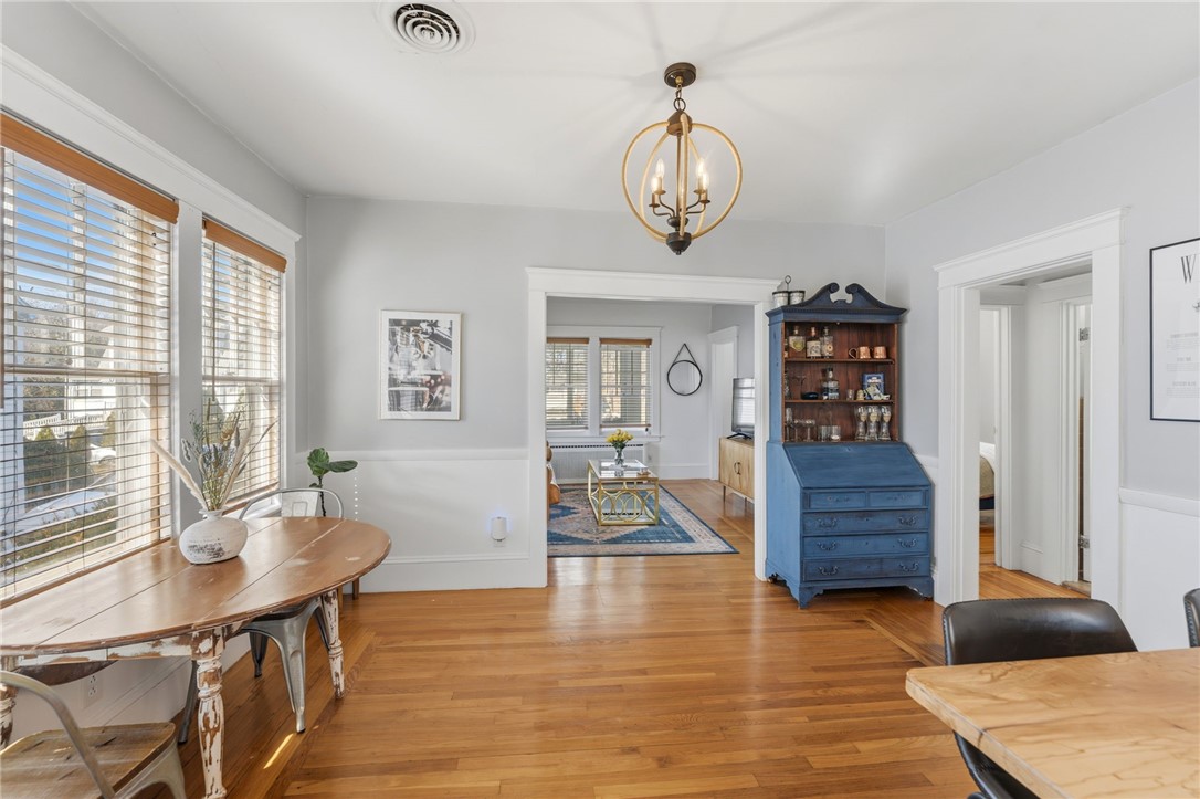 68 Packard Avenue Warwick, RI 02886 - Photo 19 of 44