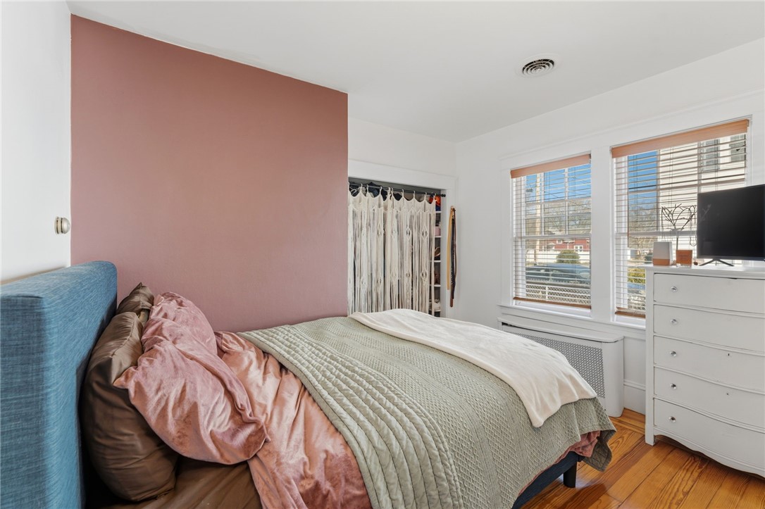 68 Packard Avenue Warwick, RI 02886 - Photo 20 of 44