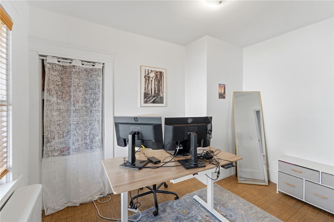 68 Packard Avenue Warwick, RI 02886 - Photo 24 of 44