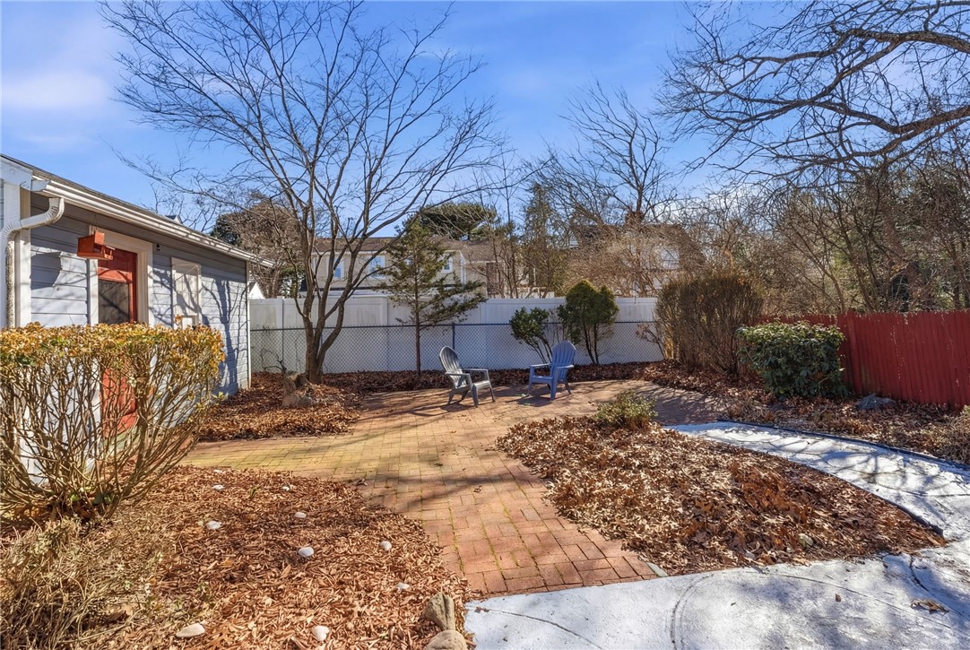 68 Packard Avenue Warwick, RI 02886 - Photo 36 of 44