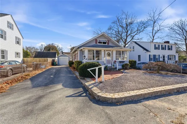 $399,000 | 68 Packard Avenue, Warwick, RI 02886