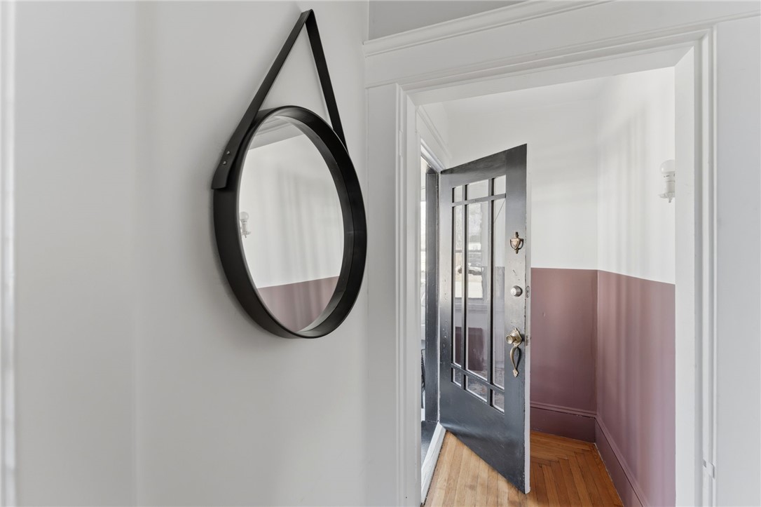 68 Packard Avenue Warwick, RI 02886 - Photo 4 of 44