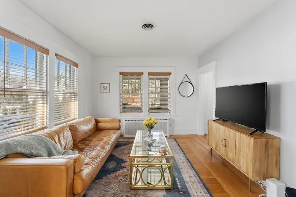 $399,000 | 68 Packard Avenue, Warwick, RI 02886