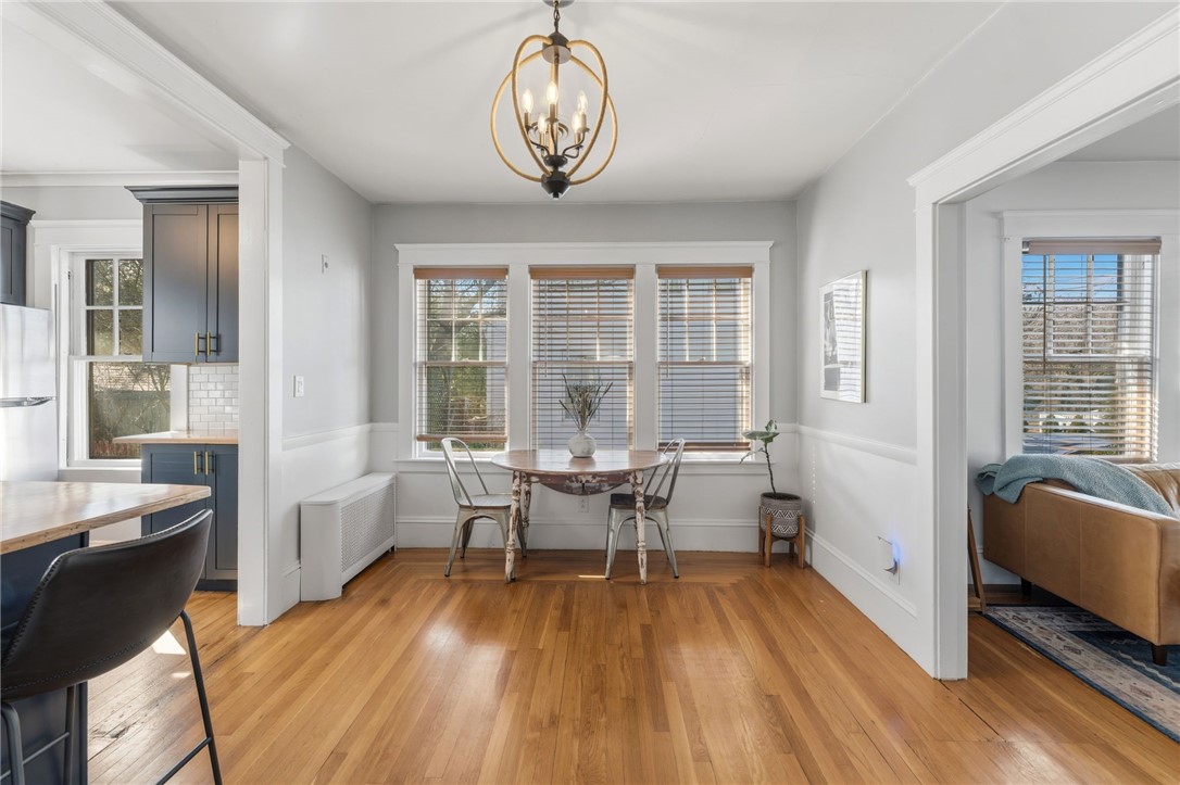 68 Packard Avenue Warwick, RI 02886 - Photo 9 of 44