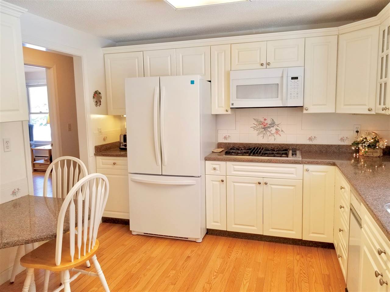 32 Stonehenge Road Wolfeboro, NH 03894 - Photo 10 of 40 Gallery Image 10