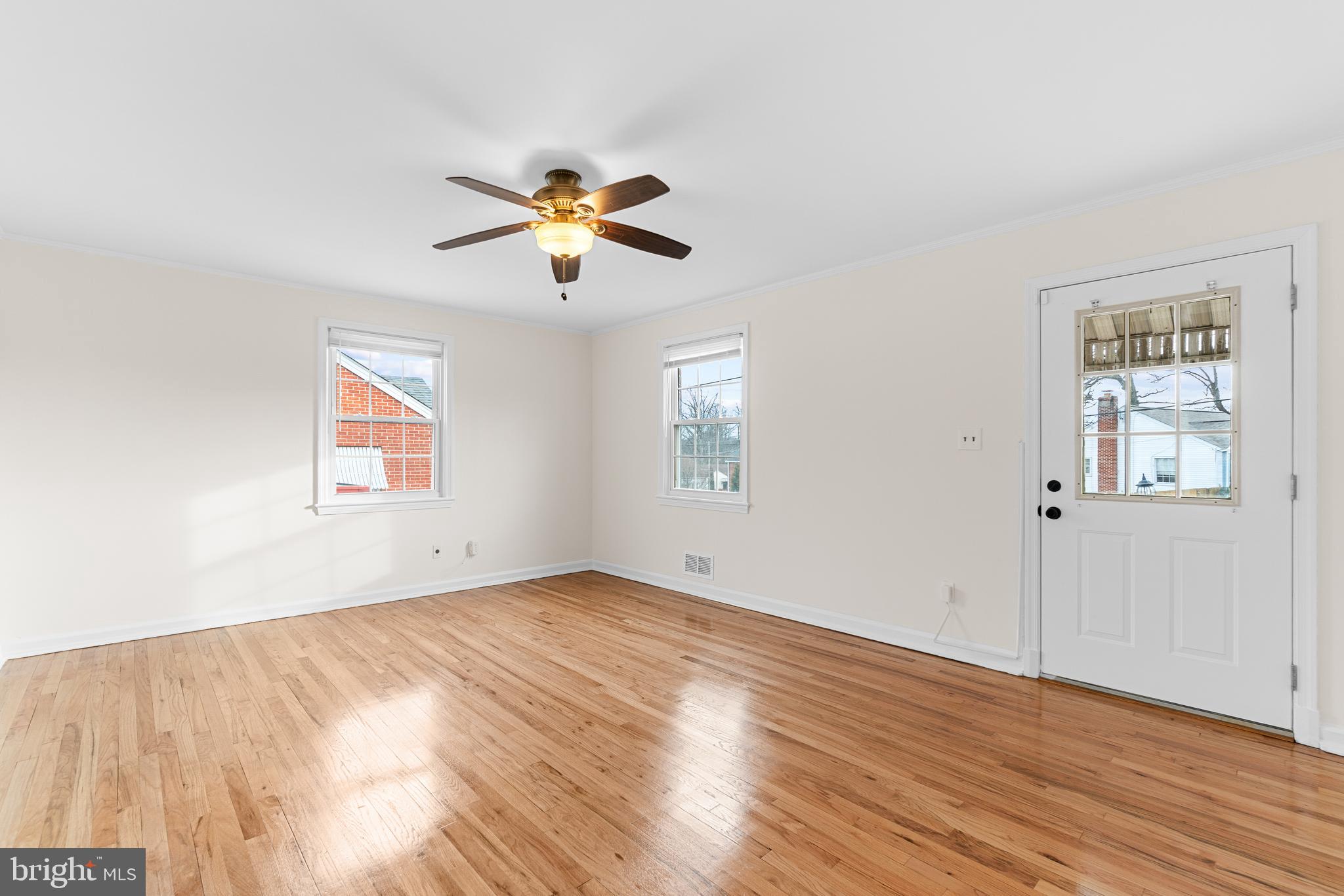 3007 Medway Street Silver Spring, MD 20902 - Photo 3 of 29