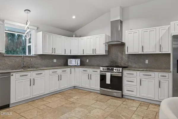 $2,550,000 | 1210 South La Luna Avenue, Ojai, CA 93023