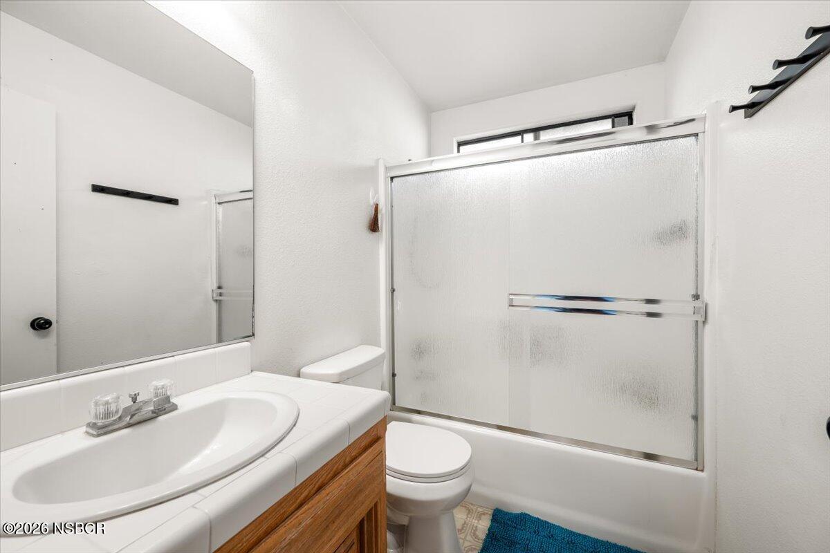 1277 Belridge Street, Unit 6A Oceano, CA 93445 - Photo 23 of 27 34-Bathroom
