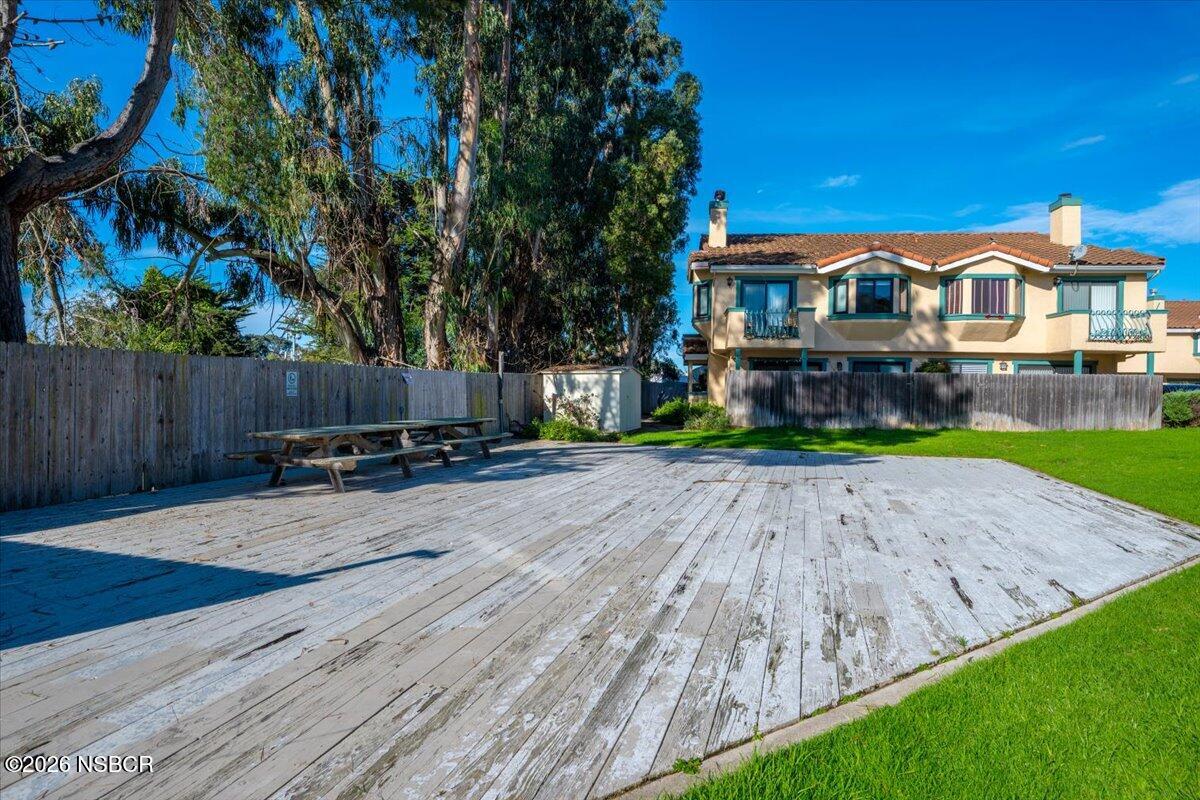 1277 Belridge Street, Unit 6A Oceano, CA 93445 - Photo 25 of 27 36-Picnic Area_Park