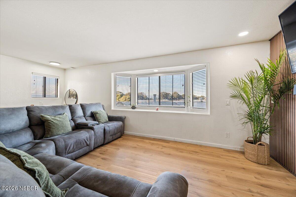 1277 Belridge Street, Unit 6A Oceano, CA 93445 - Photo 8 of 27 14-Living Room