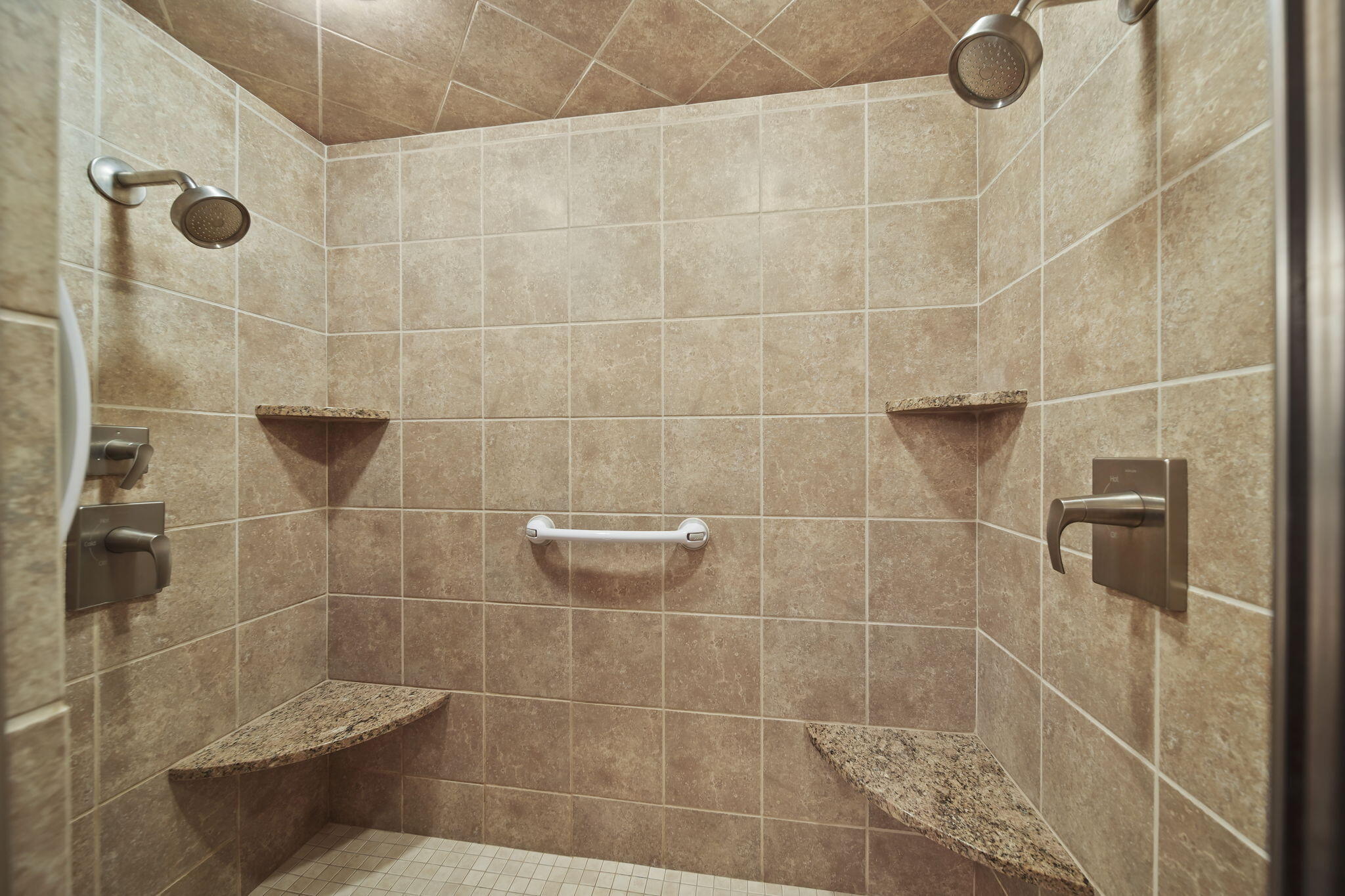 3404 Belgian Circle Jackson, MI 49203 - Photo 26 of 64 24-web-or-mls-DSC09616